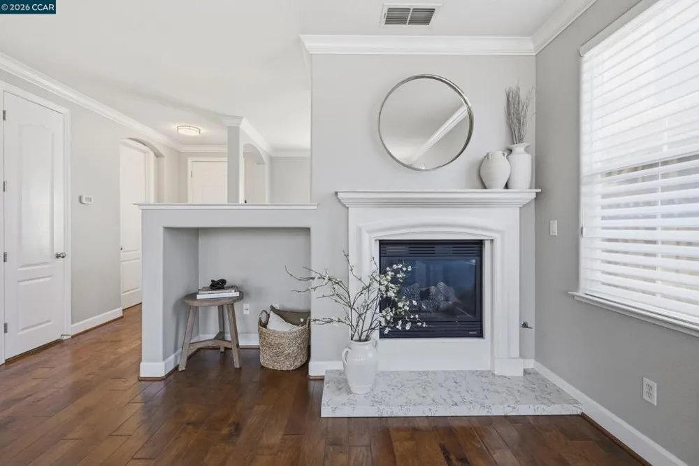 6122 Ashwell Way Vallejo, CA 94591