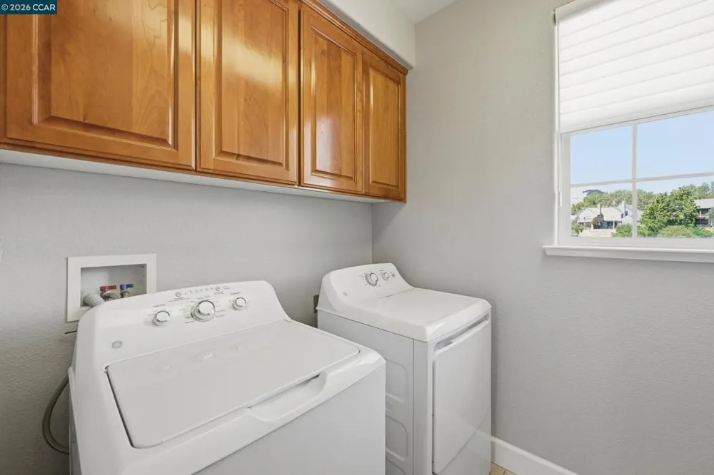 6122 Ashwell Way Vallejo, CA 94591