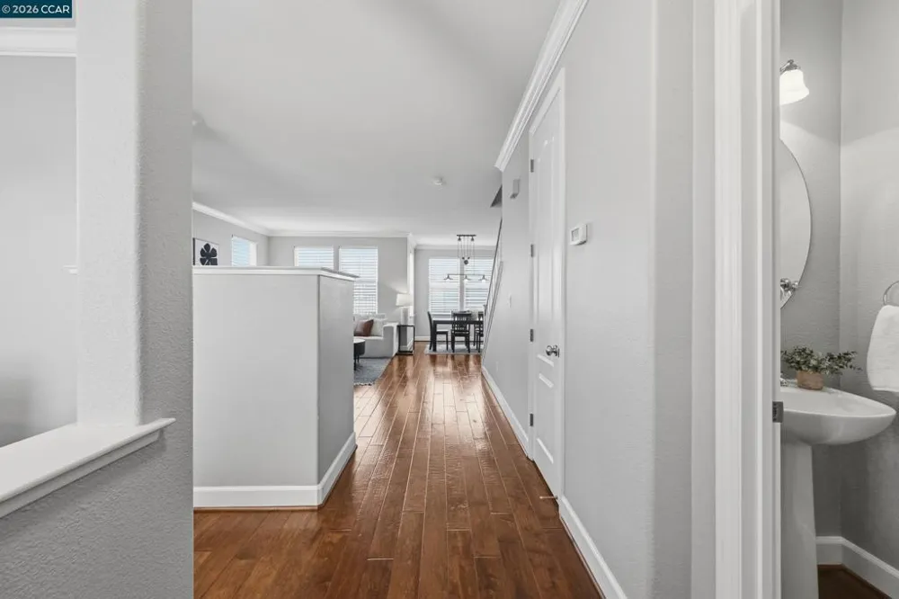 6122 Ashwell Way Vallejo, CA 94591