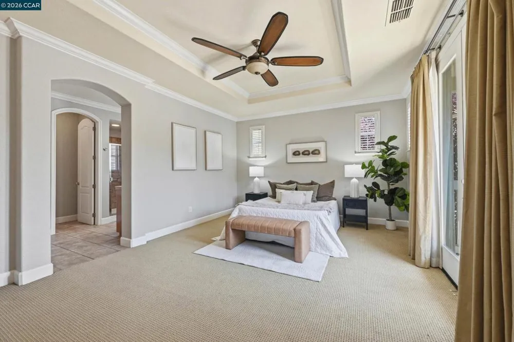 6122 Ashwell Way Vallejo, CA 94591