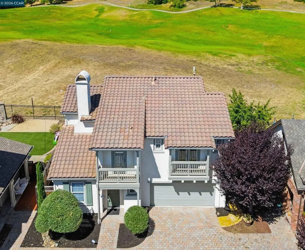 6122 Ashwell Way Vallejo, CA 94591