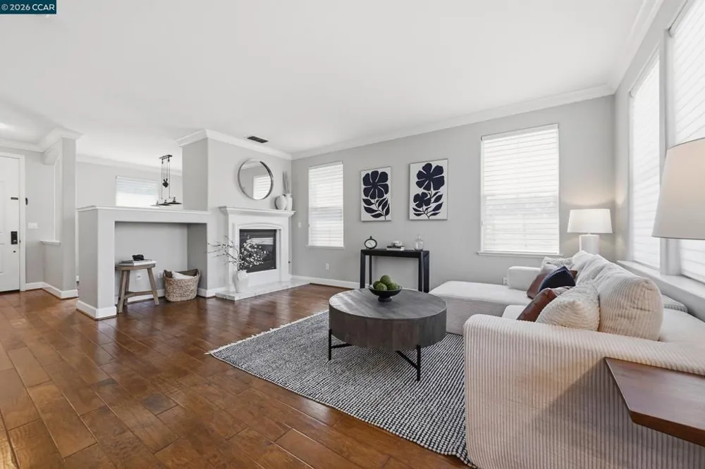 6122 Ashwell Way Vallejo, CA 94591
