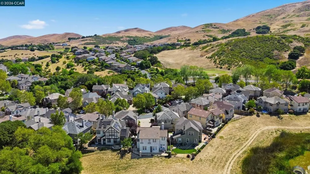 6122 Ashwell Way Vallejo, CA 94591