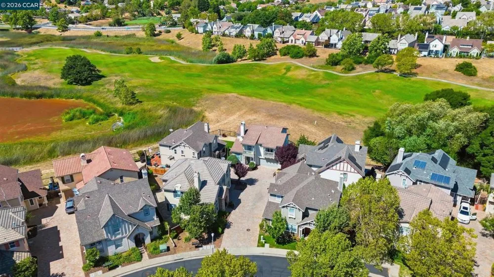 6122 Ashwell Way Vallejo, CA 94591