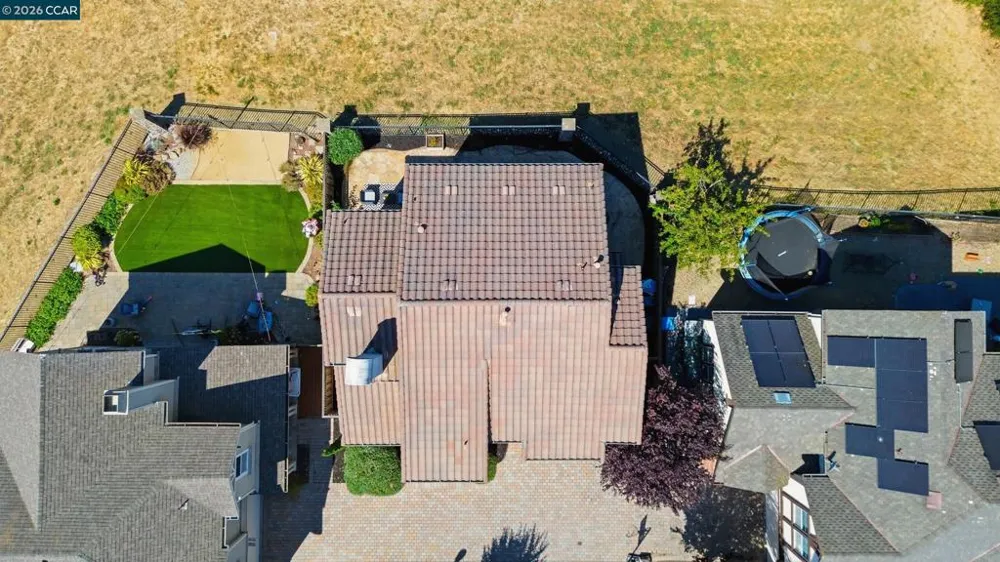 6122 Ashwell Way Vallejo, CA 94591
