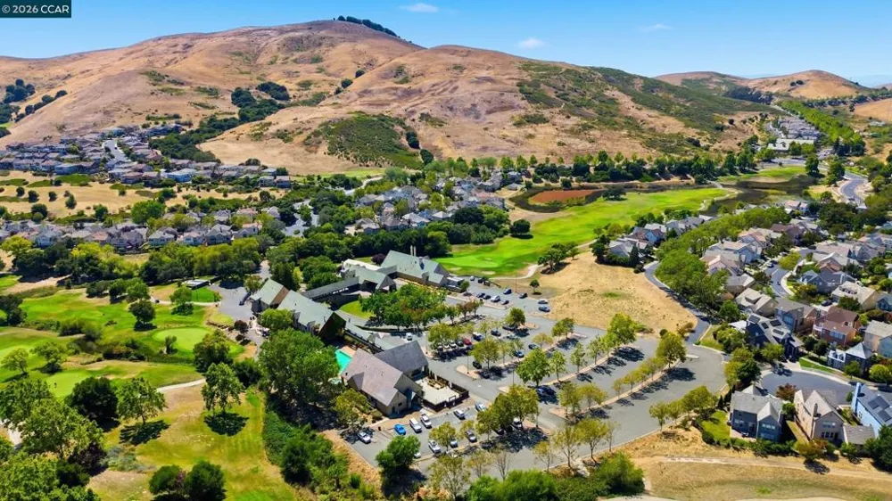 6122 Ashwell Way Vallejo, CA 94591