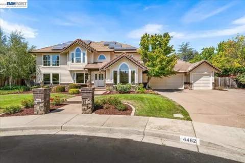 4482 Guilford