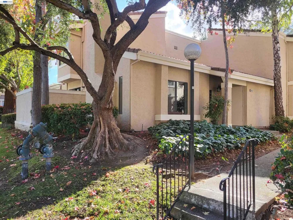 665 Palomino Dr #D Pleasanton, CA 94566