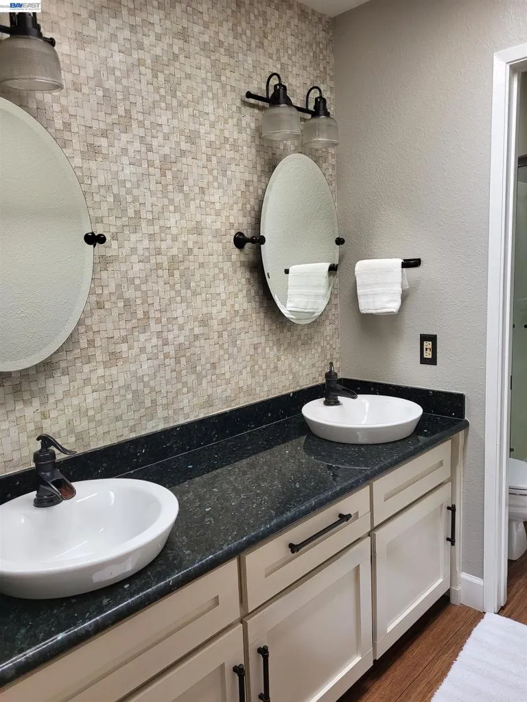 665 Palomino Dr #D Pleasanton, CA 94566