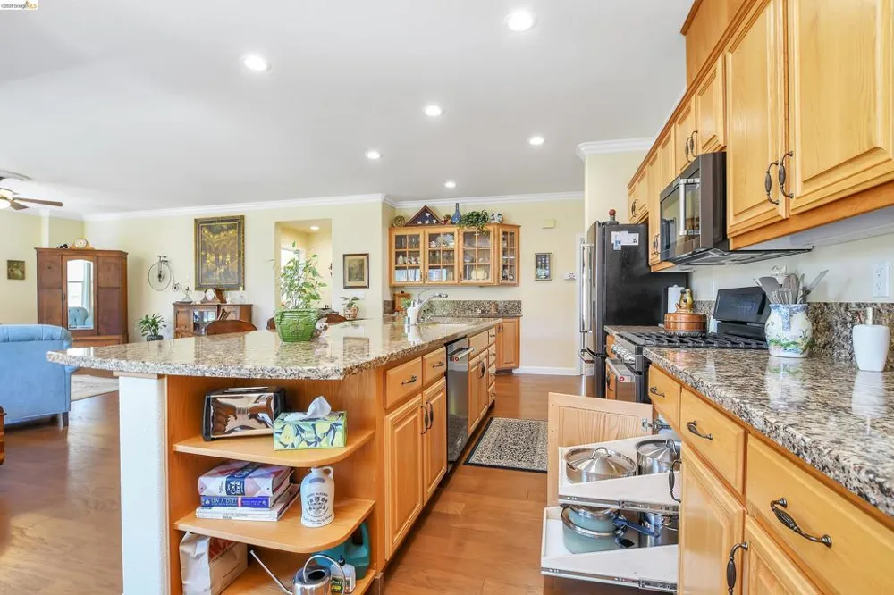 609 Twin Lakes Ln Rio Vista, CA 94571