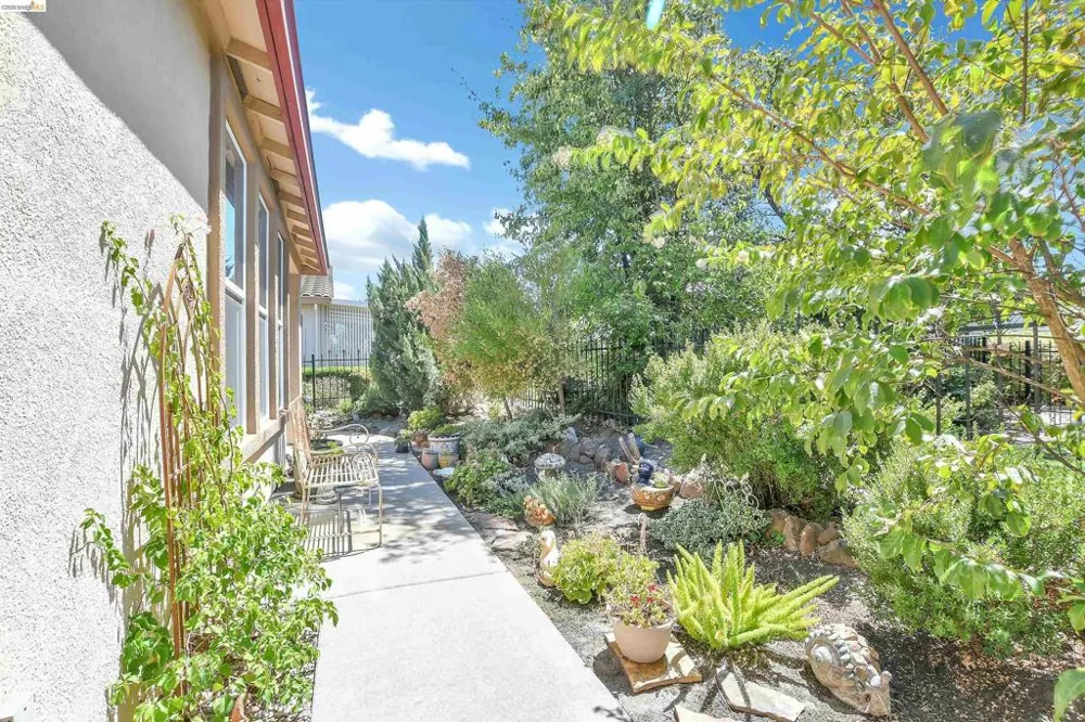 609 Twin Lakes Ln Rio Vista, CA 94571