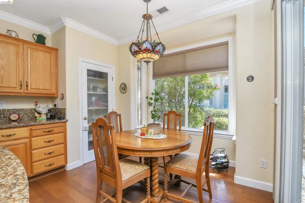 609 Twin Lakes Ln Rio Vista, CA 94571