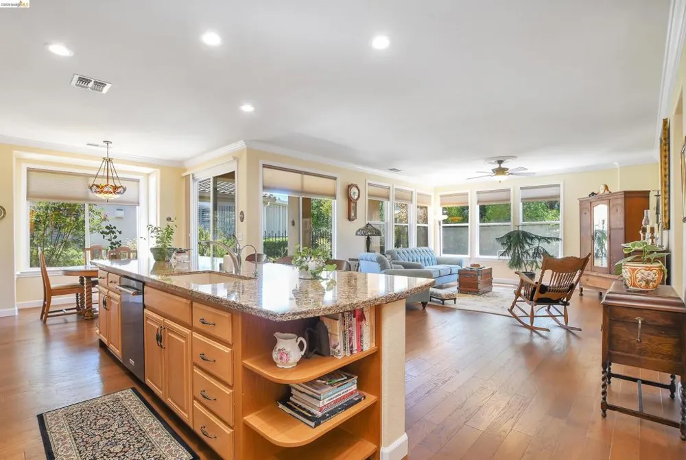 609 Twin Lakes Ln Rio Vista, CA 94571