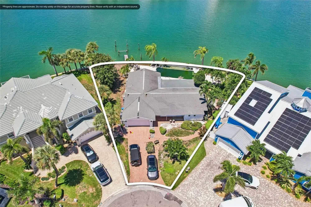 8078 13TH AVENUE S St Petersburg, FL 33707