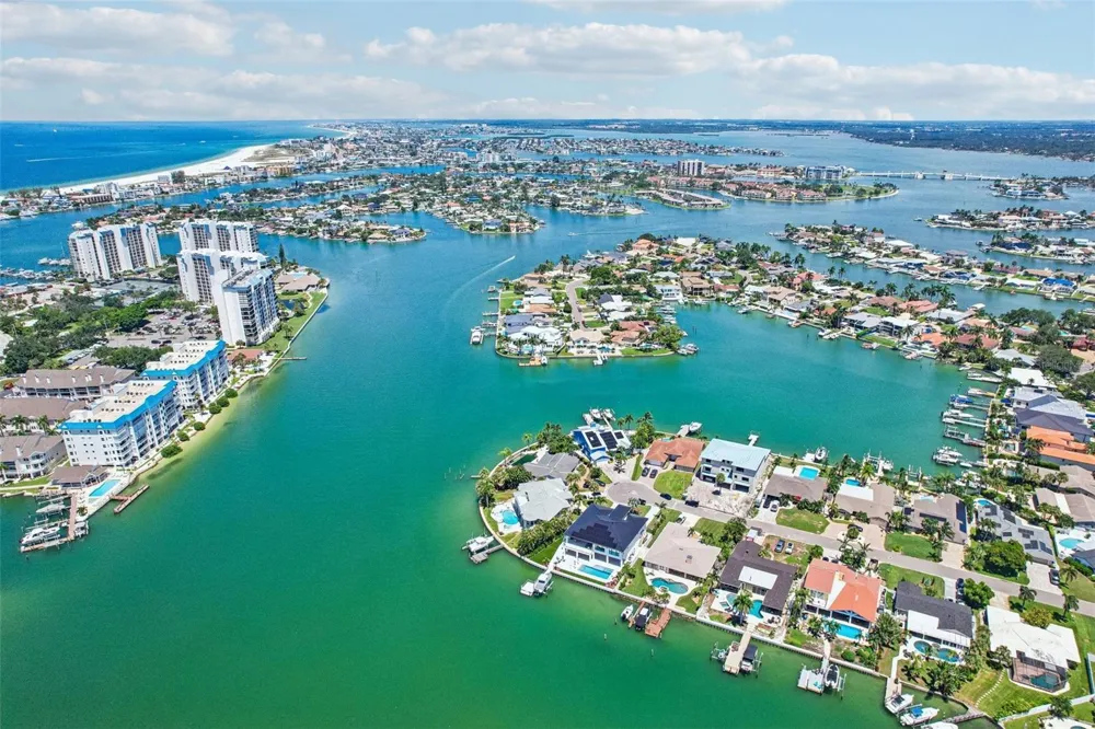 8078 13TH AVENUE S St Petersburg, FL 33707