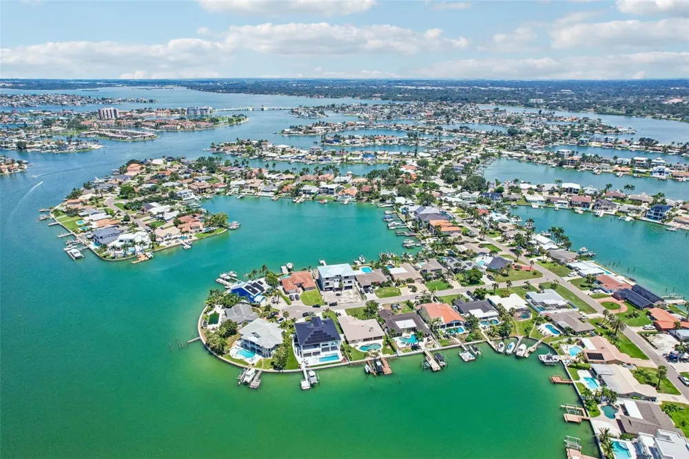 8078 13TH AVENUE S St Petersburg, FL 33707
