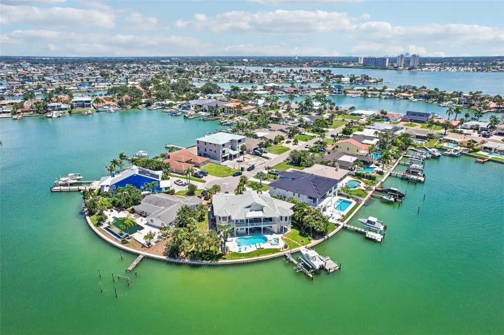 8078 13TH AVENUE S St Petersburg, FL 33707
