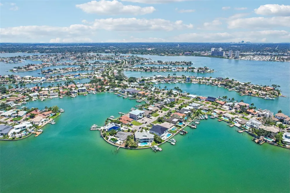 8078 13TH AVENUE S St Petersburg, FL 33707