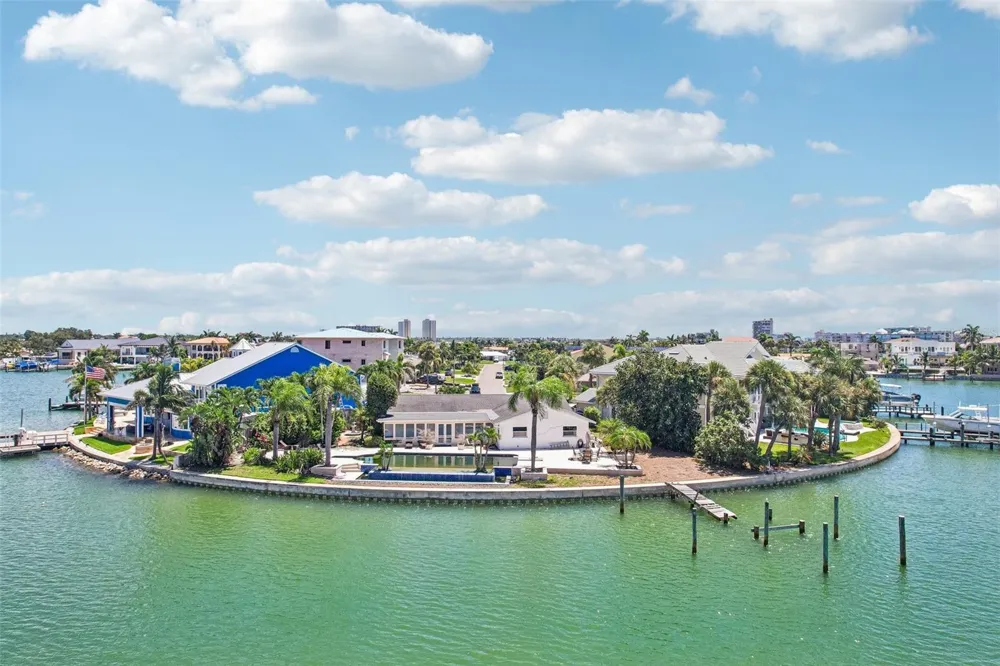 8078 13TH AVENUE S St Petersburg, FL 33707