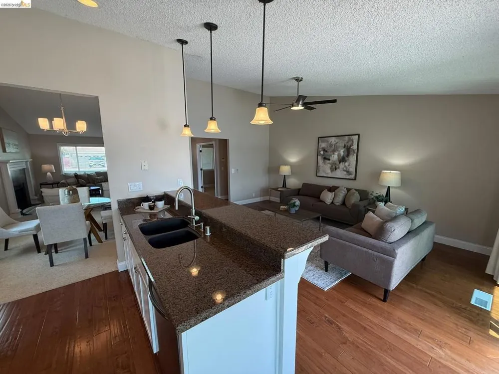 381 Discovery Bay Blvd Discovery Bay, CA 94505