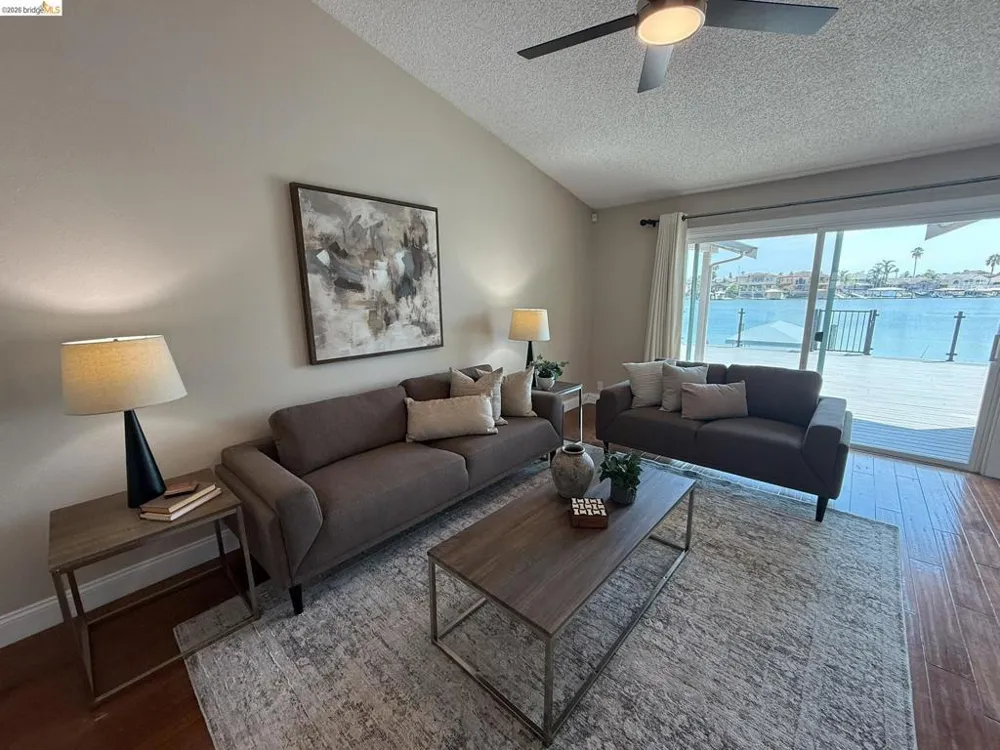 381 Discovery Bay Blvd Discovery Bay, CA 94505