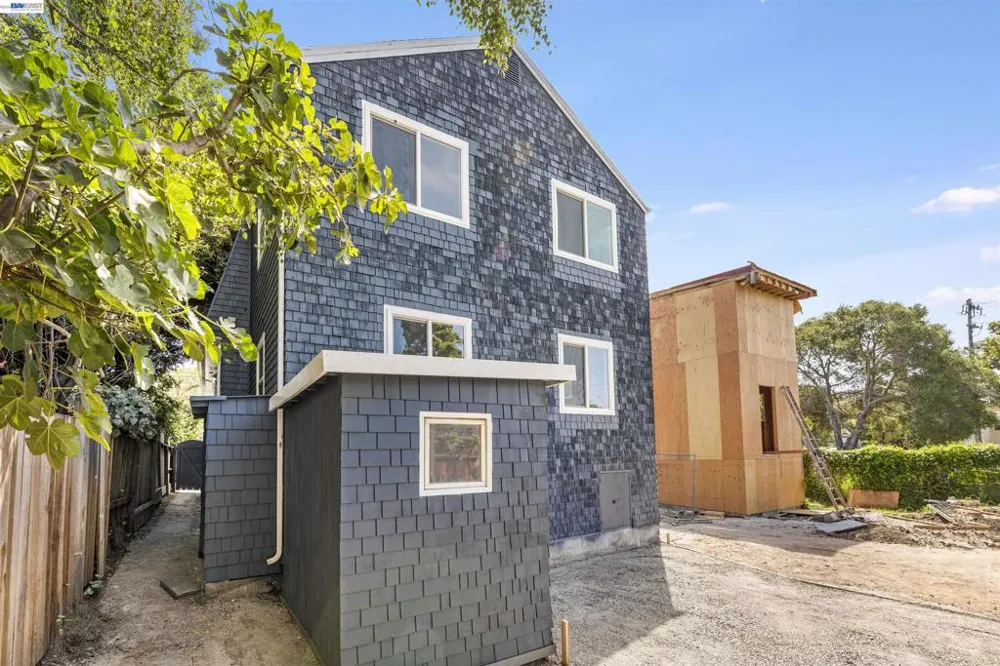 1818 Milvia St Berkeley, CA 94709