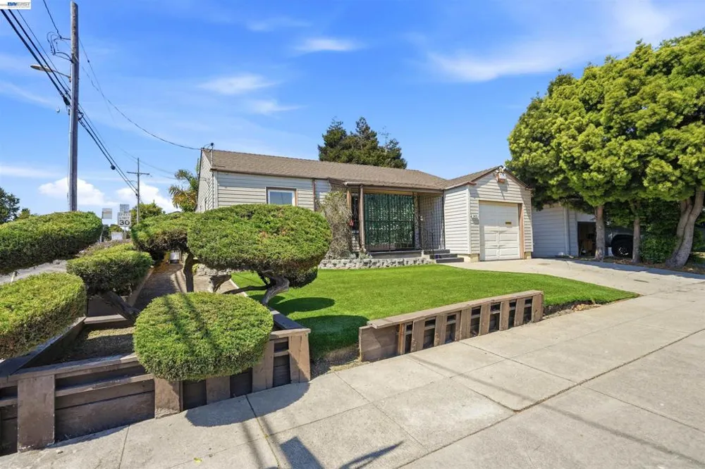 5401 Solano Ave Richmond, CA 94805