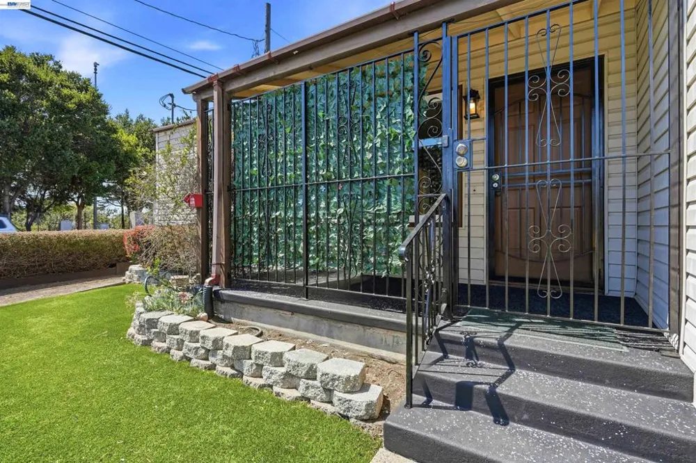 5401 Solano Ave Richmond, CA 94805