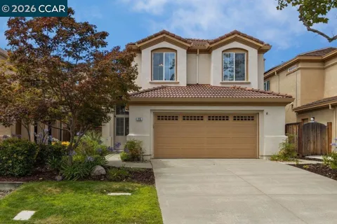 215 Azalea Ln