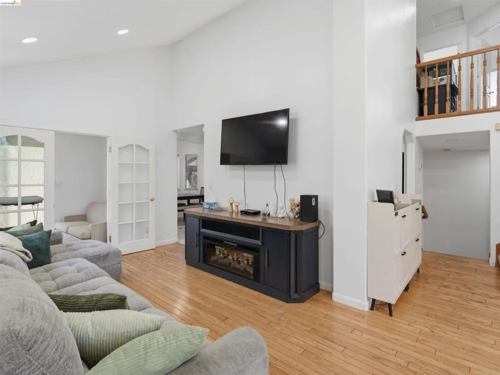 1529 Thistle Court Oakley, CA 94561