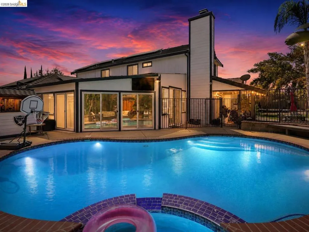 1529 Thistle Court Oakley, CA 94561
