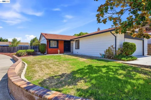 2467 Hibiscus Dr
