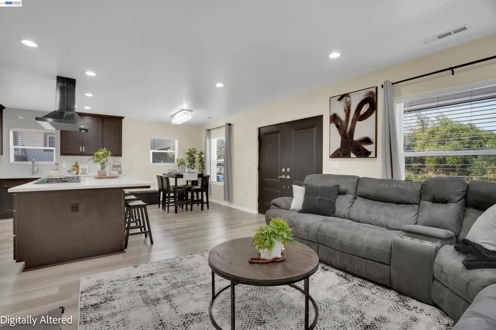 919 Old Canyon Rd Fremont, CA 94536