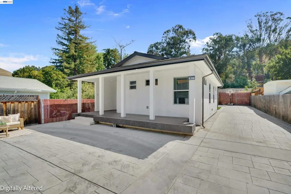 919 Old Canyon Rd Fremont, CA 94536