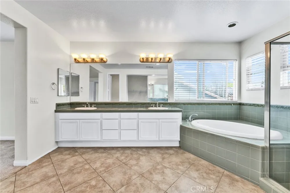 34326 Forest Oaks Yucaipa, CA 92399