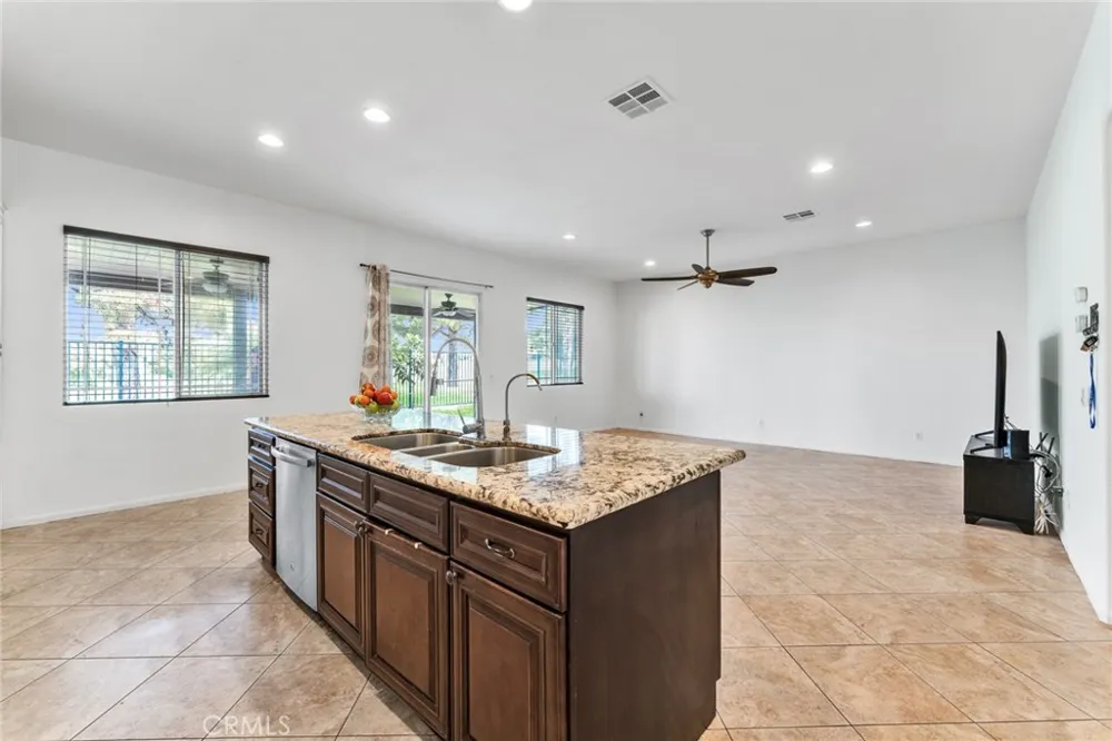 34326 Forest Oaks Yucaipa, CA 92399