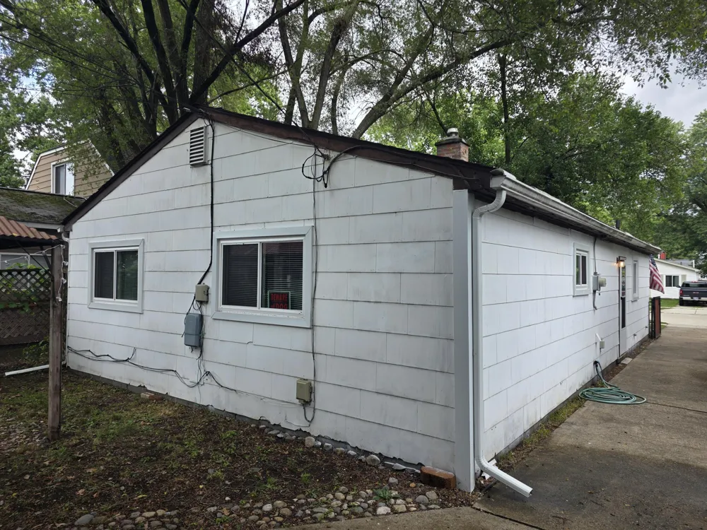 27041 Brettonwoods Street Madison Heights City, MI 48071