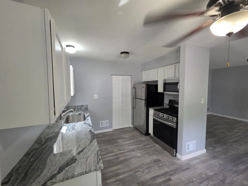 27041 Brettonwoods Street Madison Heights City, MI 48071