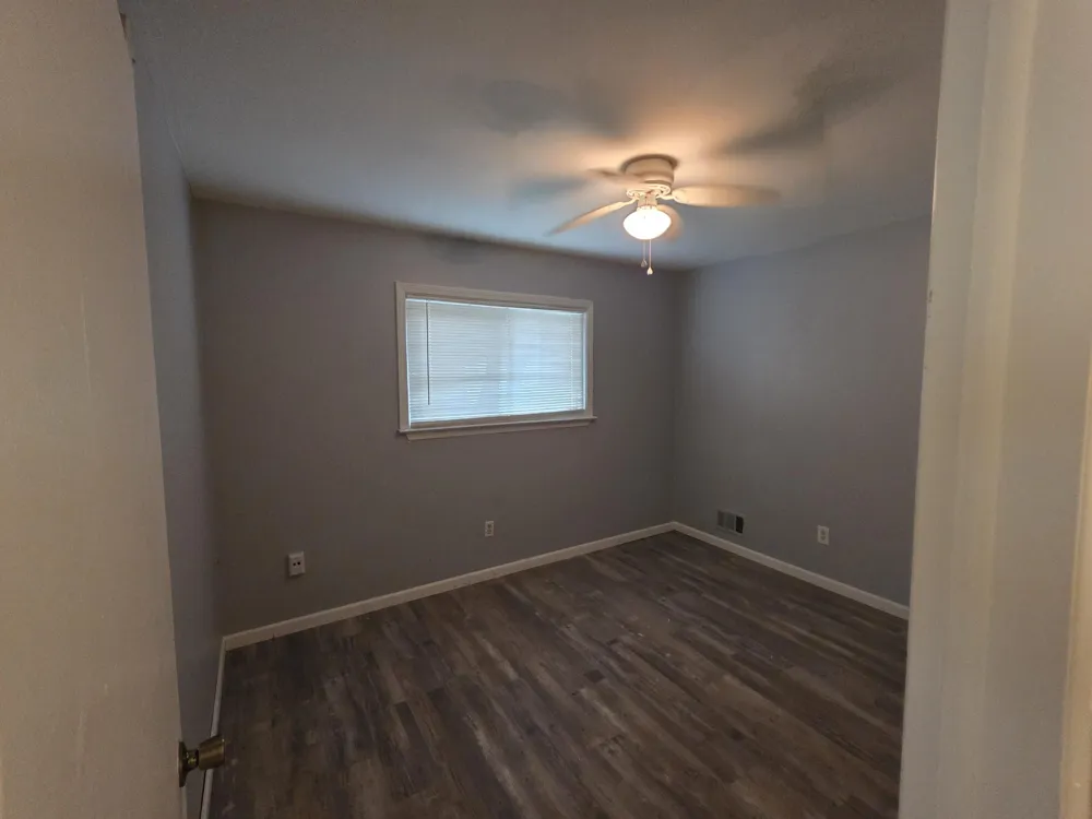 27041 Brettonwoods Street Madison Heights City, MI 48071