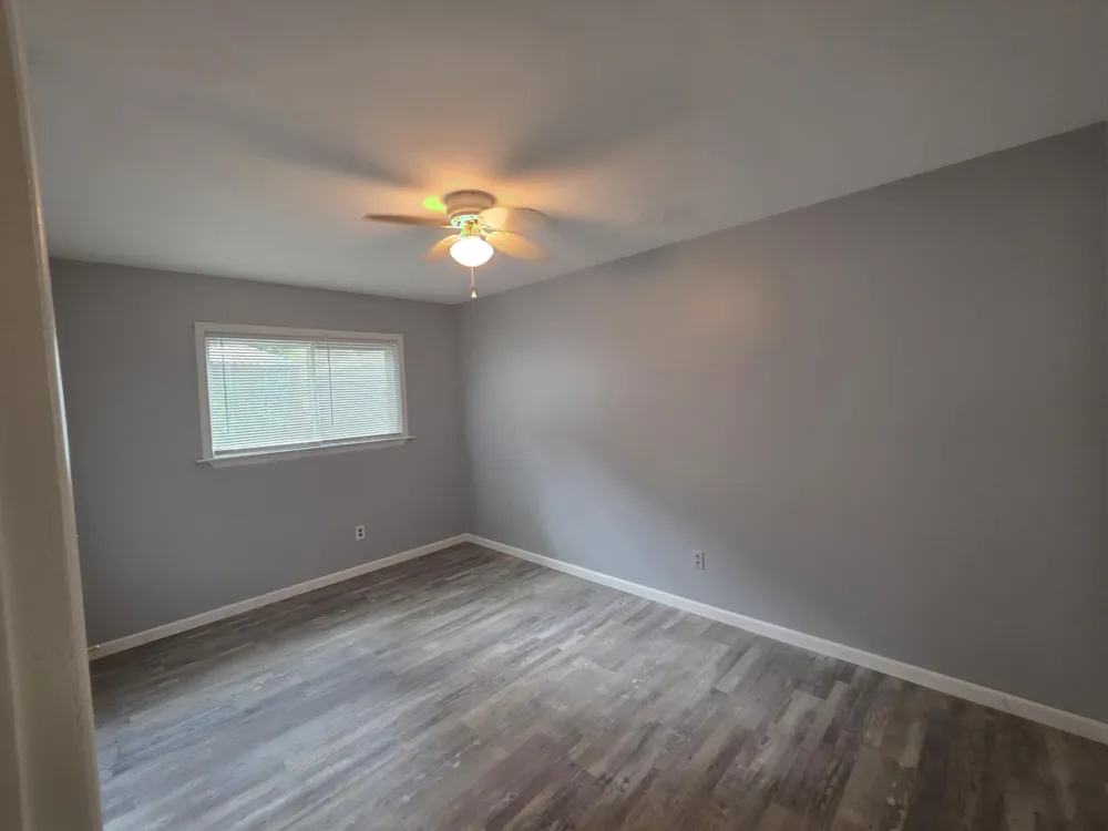 27041 Brettonwoods Street Madison Heights City, MI 48071
