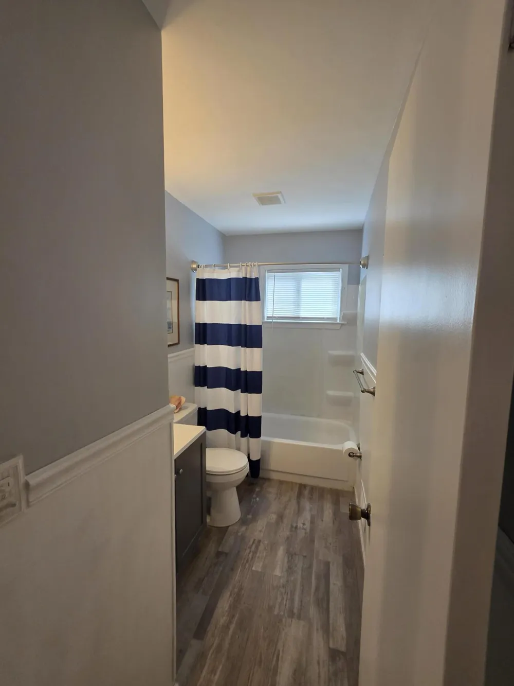 27041 Brettonwoods Street Madison Heights City, MI 48071
