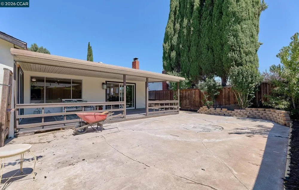 2117 Lopez Dr Antioch, CA 94509