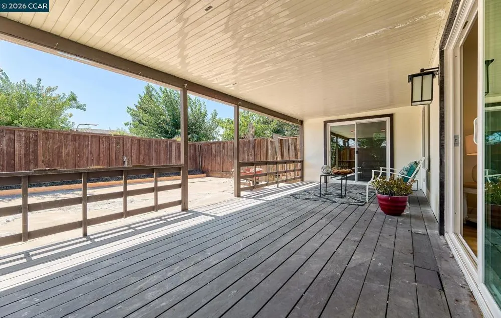 2117 Lopez Dr Antioch, CA 94509
