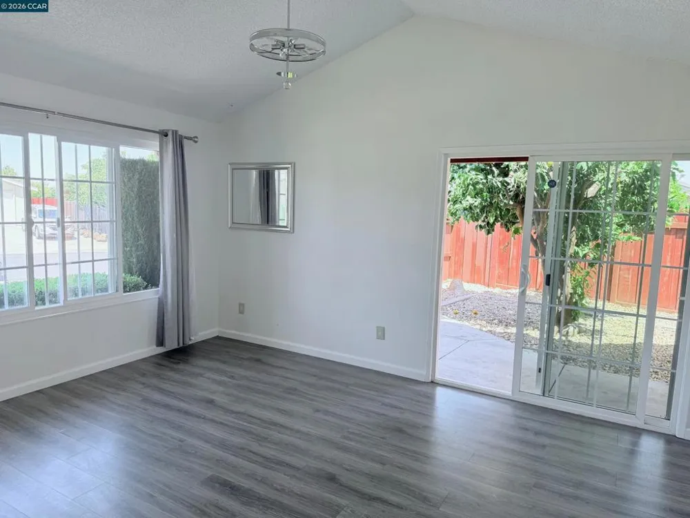 1131 Langlie Ct Rodeo, CA 94572