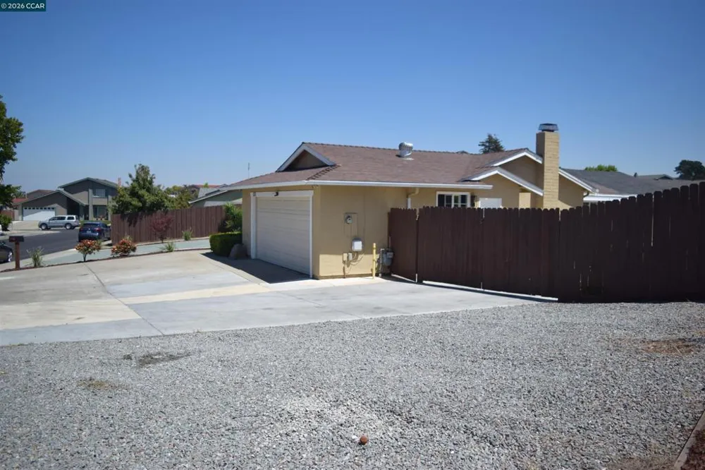 1131 Langlie Ct Rodeo, CA 94572