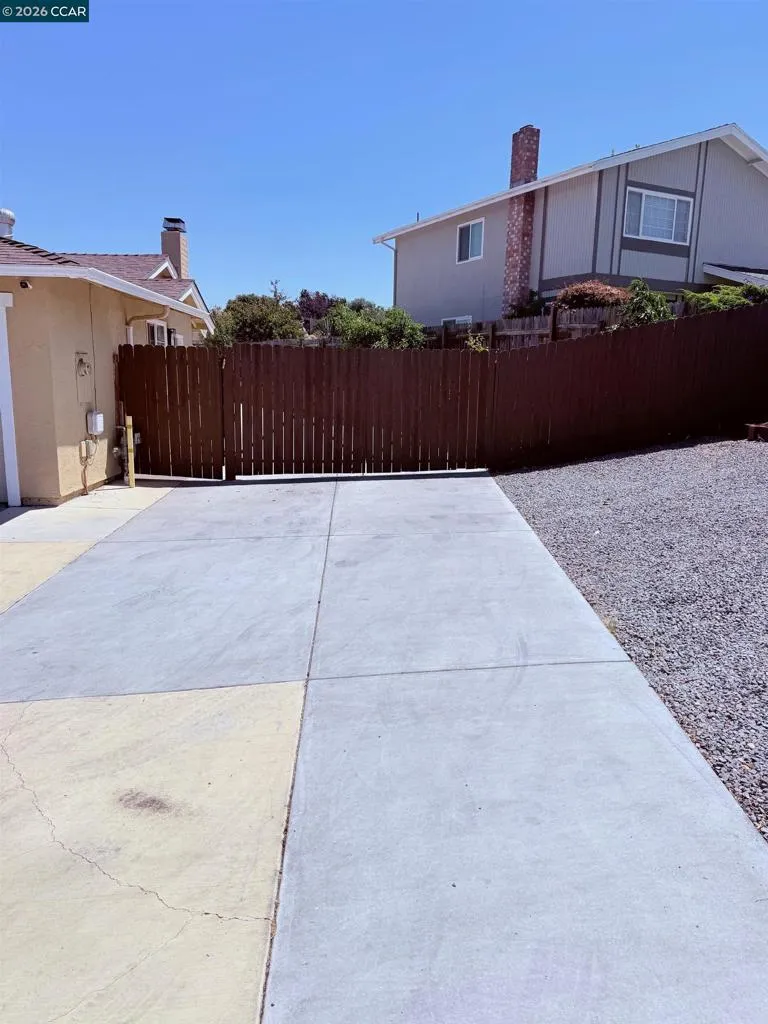 1131 Langlie Ct Rodeo, CA 94572