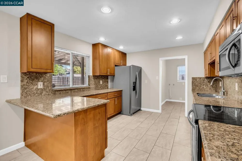3411 Clayburn Rd Antioch, CA 94509