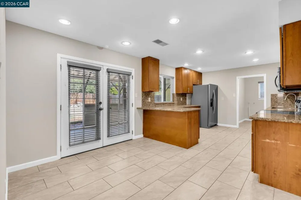 3411 Clayburn Rd Antioch, CA 94509