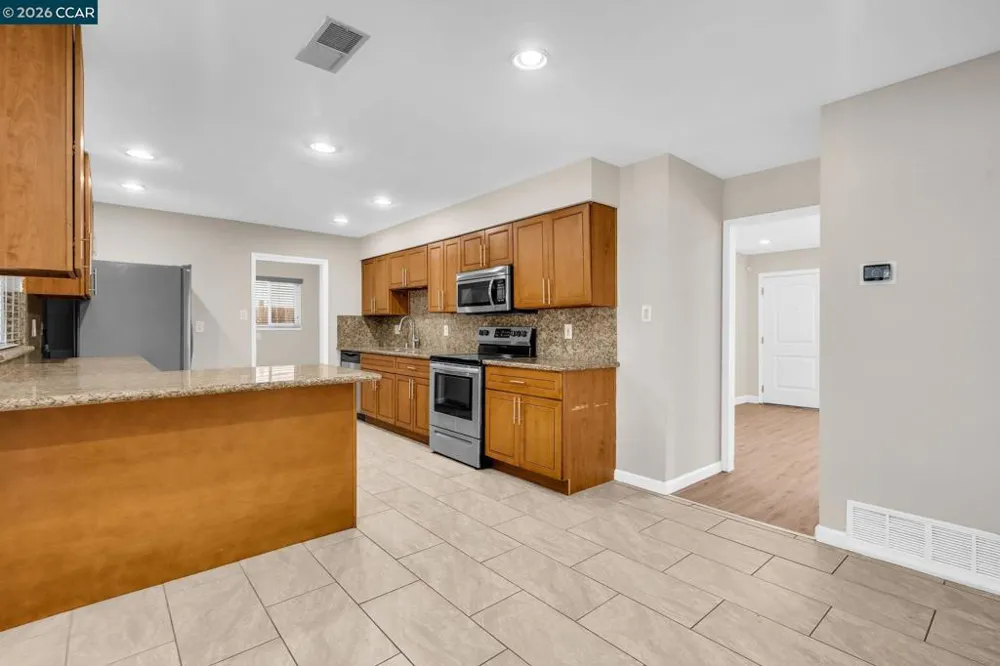 3411 Clayburn Rd Antioch, CA 94509