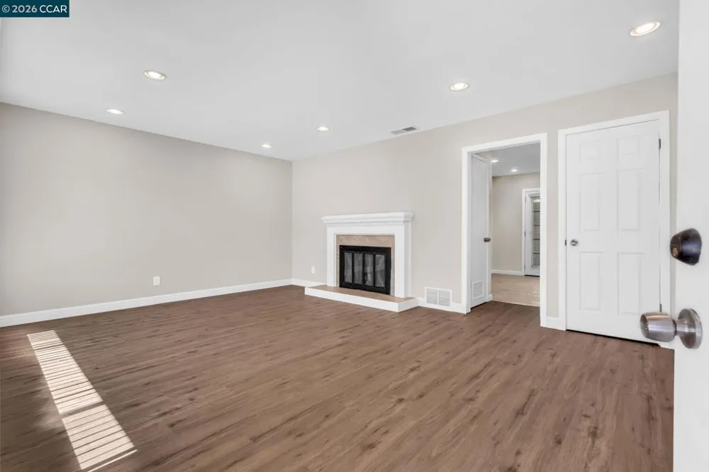 3411 Clayburn Rd Antioch, CA 94509
